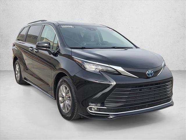 used 2024 Toyota Sienna car, priced at $37,511