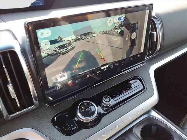 new 2025 Ford Expedition car, priced at $83,945