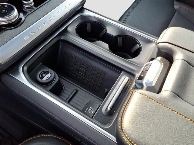 new 2025 Ford Expedition car, priced at $83,945