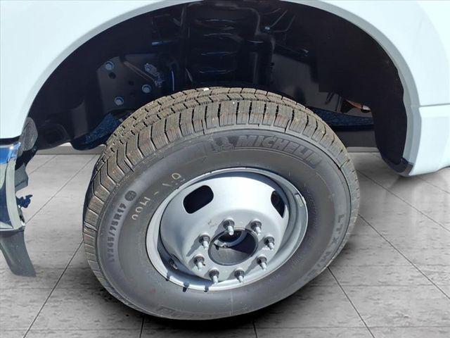 new 2025 Ford F-350 car, priced at $91,413