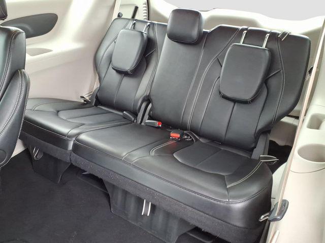 used 2024 Chrysler Pacifica car, priced at $27,294