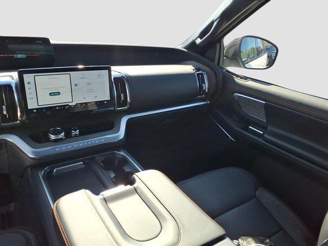 new 2025 Ford Expedition car, priced at $85,050