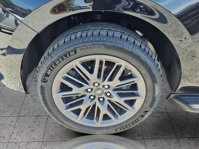 new 2026 Ford Expedition car, priced at $80,120