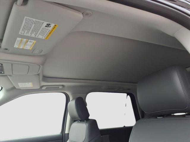 new 2025 Ford Expedition car, priced at $68,680