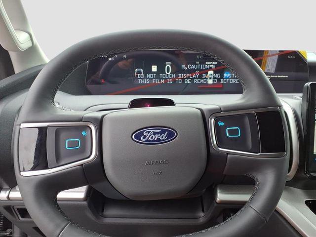 new 2025 Ford Expedition car, priced at $68,680