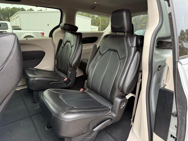used 2024 Chrysler Pacifica car, priced at $28,987