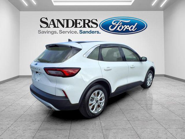used 2023 Ford Escape car, priced at $20,754