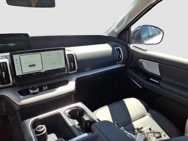 new 2026 Ford Expedition car, priced at $82,259
