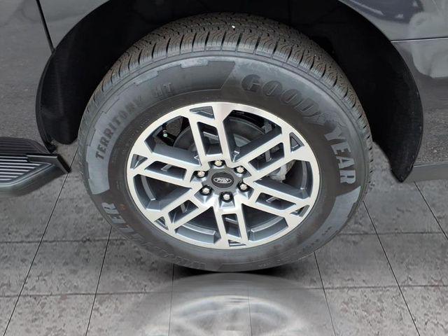 new 2025 Ford Expedition Max car, priced at $69,041