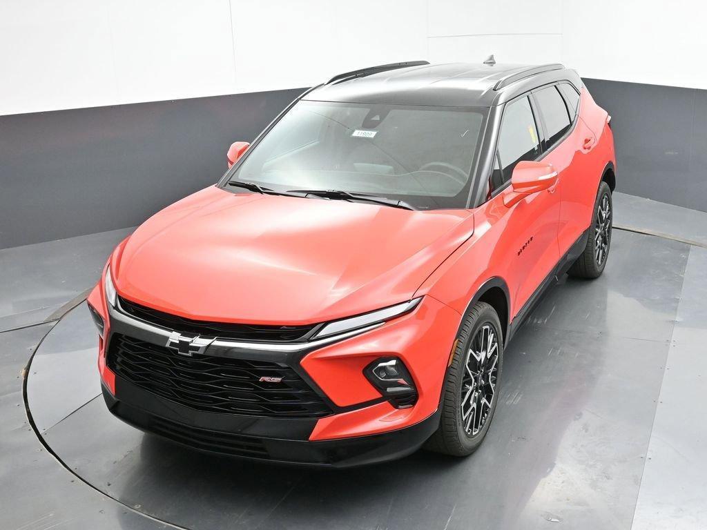 new 2025 Chevrolet Blazer car, priced at $41,195
