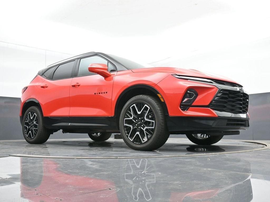 new 2025 Chevrolet Blazer car, priced at $41,195