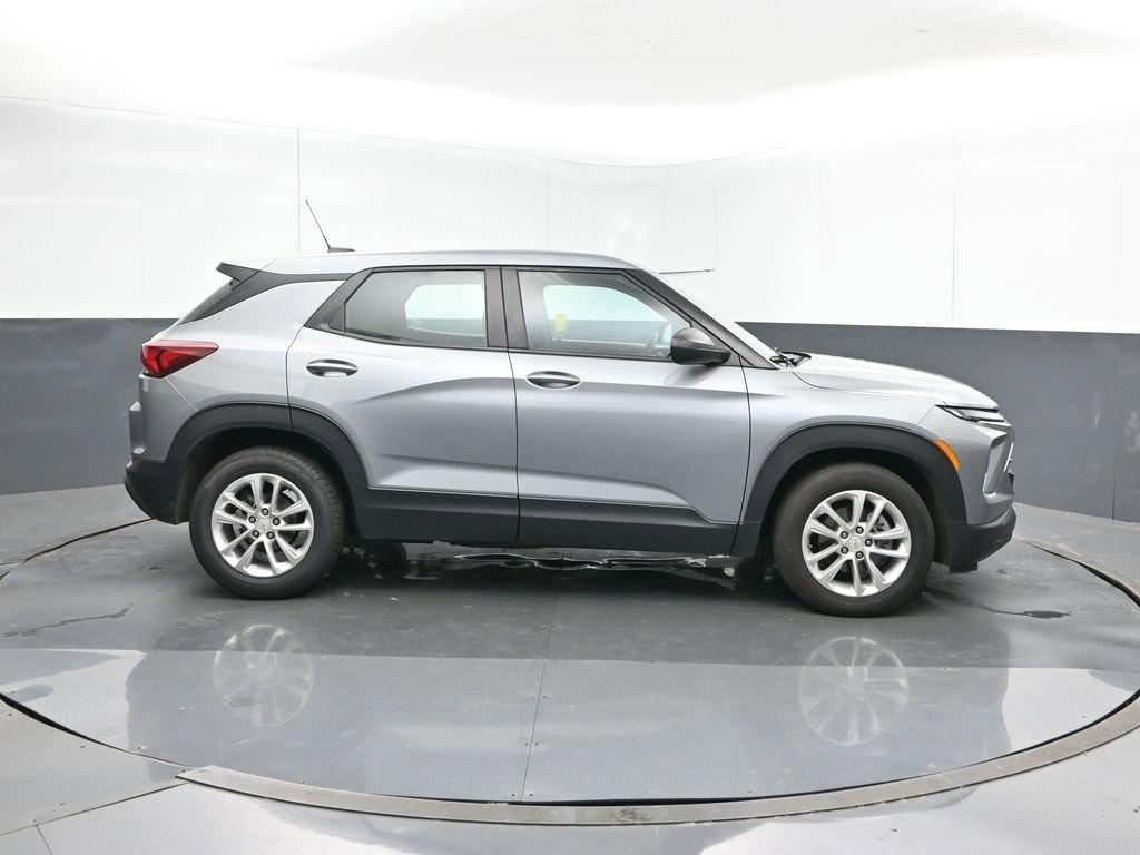 used 2024 Chevrolet TrailBlazer car, priced at $18,998