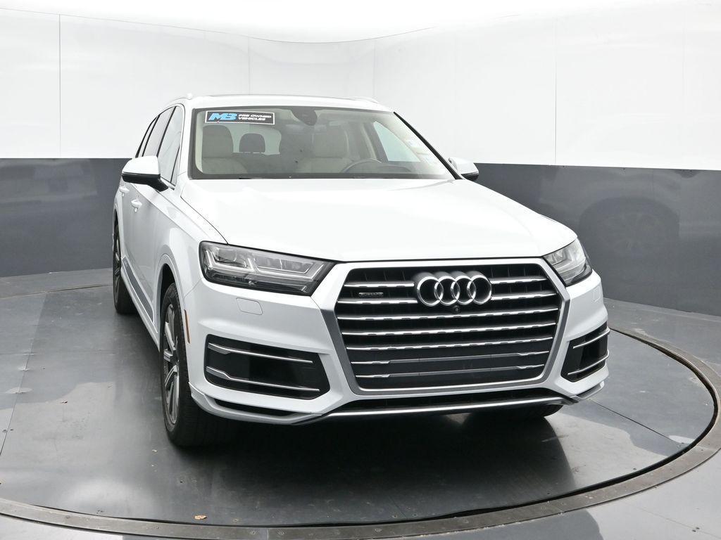 used 2018 Audi Q7 car, priced at $21,487