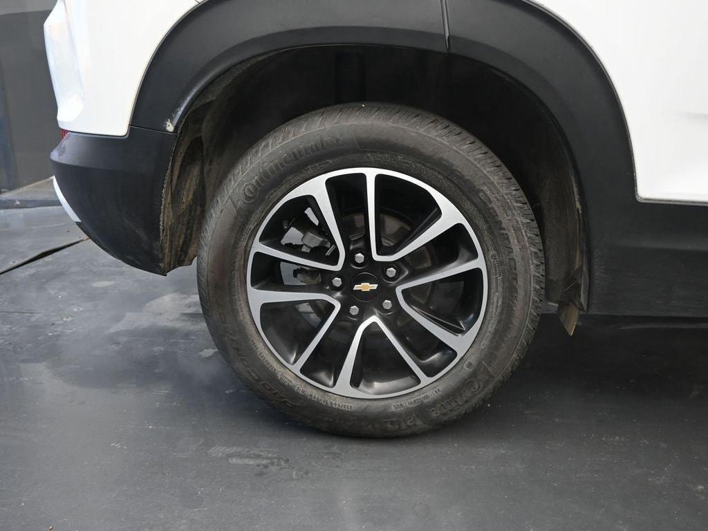 used 2025 Chevrolet TrailBlazer car, priced at $21,998