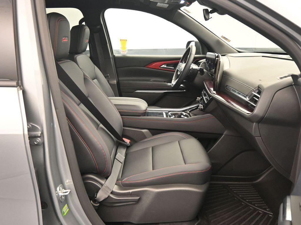 used 2026 Chevrolet Traverse car, priced at $50,491