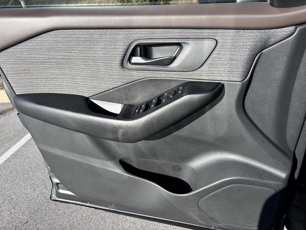 used 2023 Nissan Rogue car, priced at $15,887