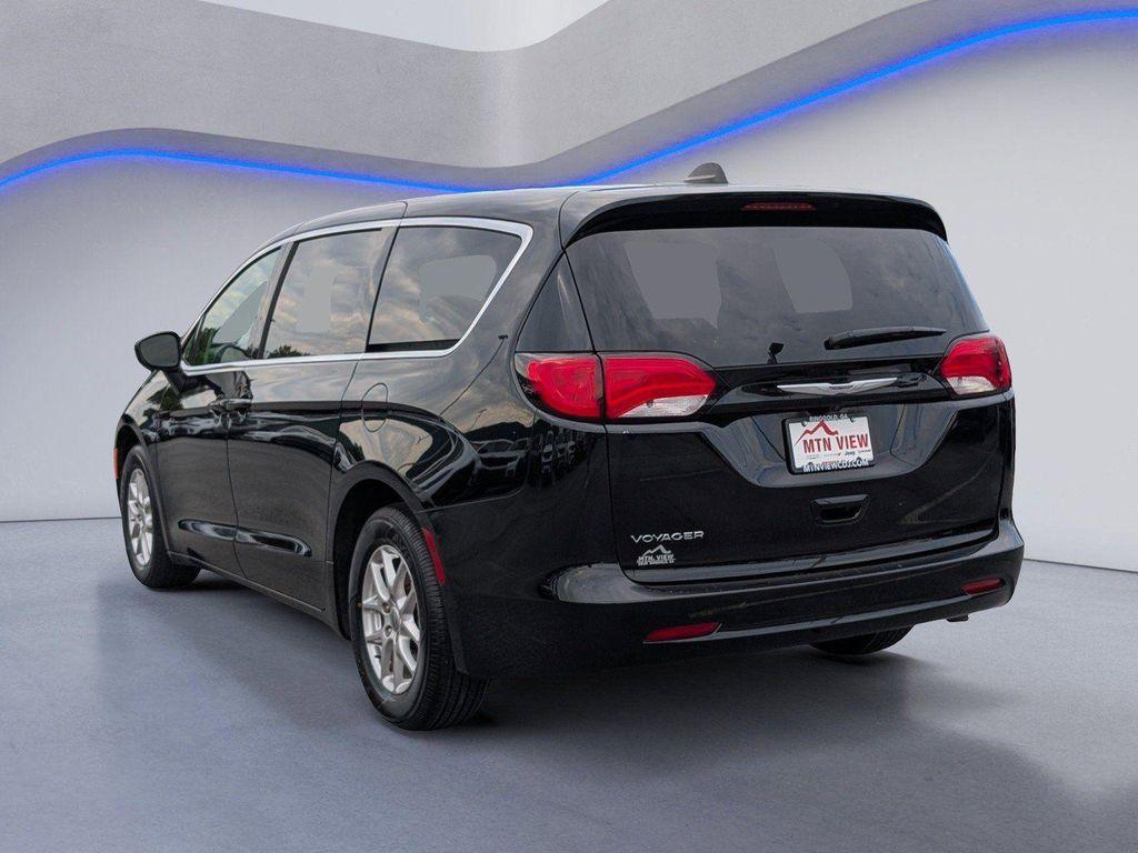 used 2024 Chrysler Voyager car
