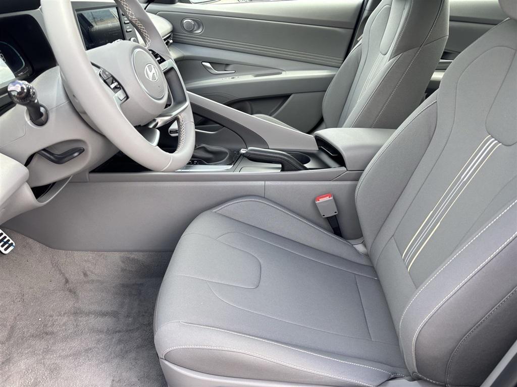 new 2025 Hyundai Elantra car, priced at $19,995