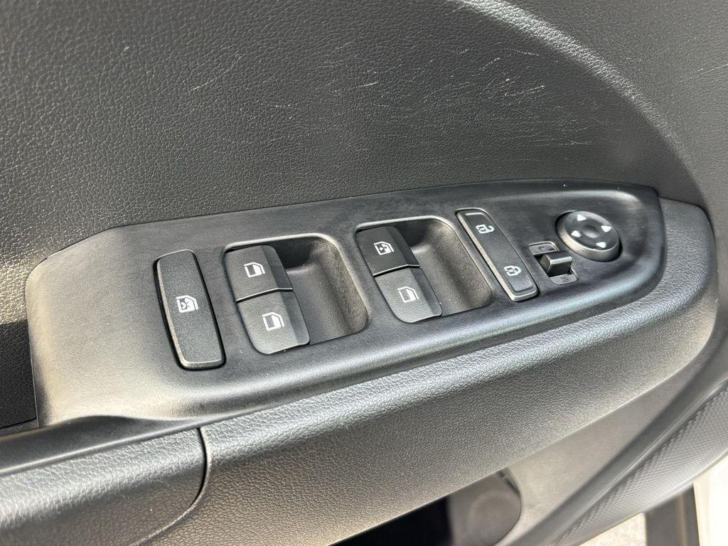 used 2025 Hyundai Venue car, priced at $19,833