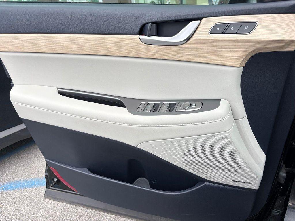 used 2023 Hyundai Palisade car, priced at $33,777