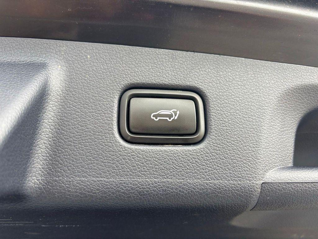 used 2023 Hyundai Palisade car, priced at $33,777