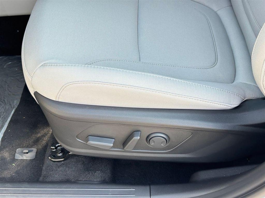 new 2026 Hyundai TUCSON Hybrid car, priced at $34,533