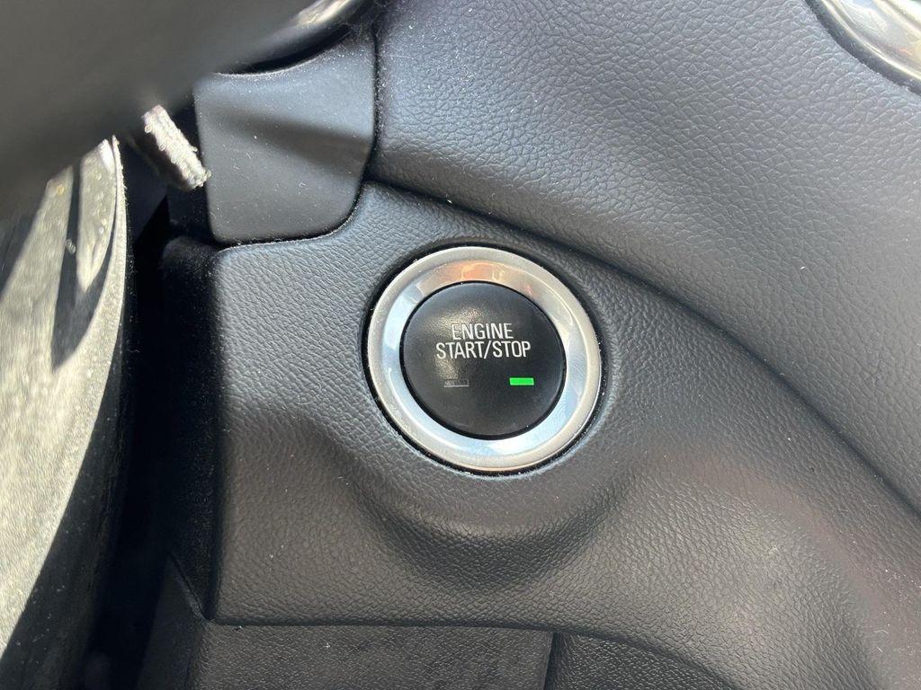 used 2021 Chevrolet Equinox car, priced at $14,656