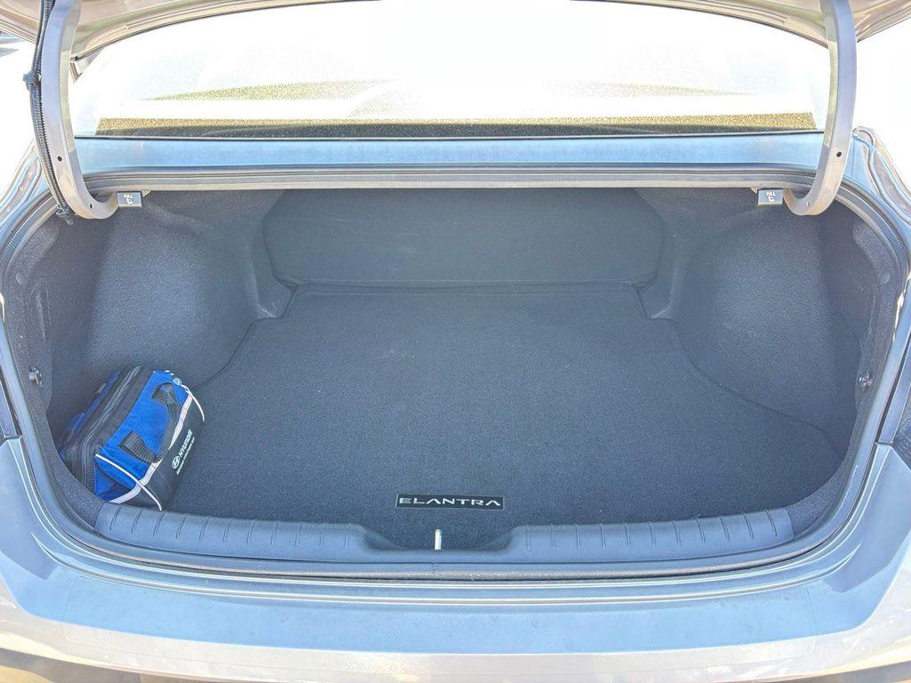 new 2025 Hyundai Elantra car, priced at $22,678
