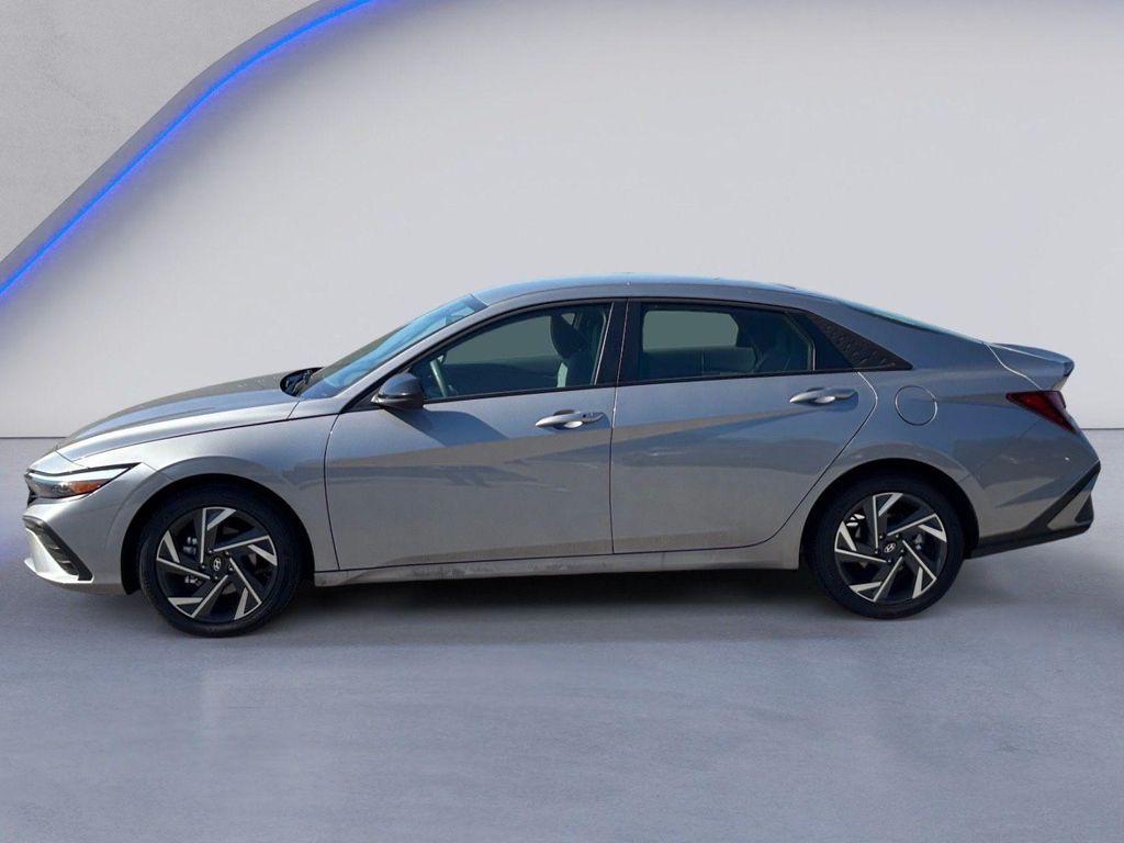 new 2025 Hyundai Elantra car, priced at $22,678