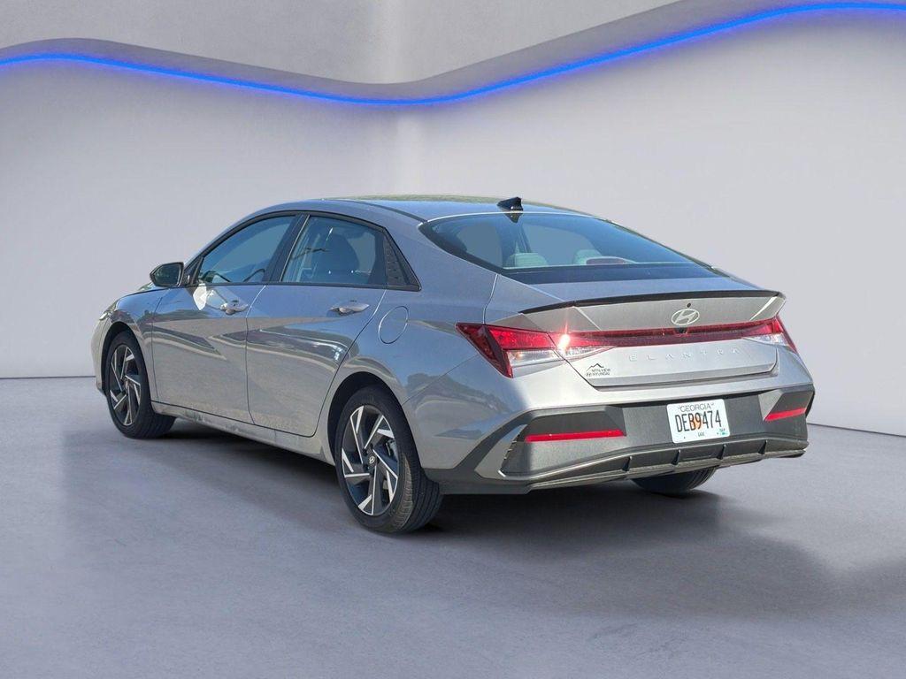 new 2025 Hyundai Elantra car, priced at $22,678