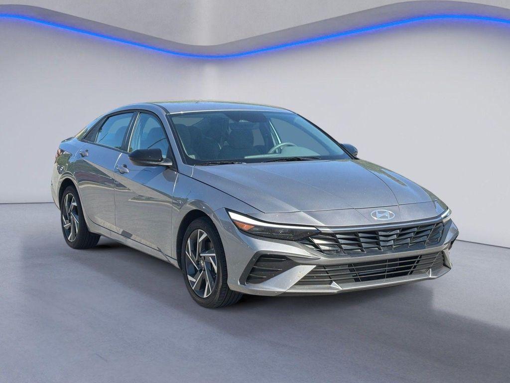 new 2025 Hyundai Elantra car, priced at $22,678