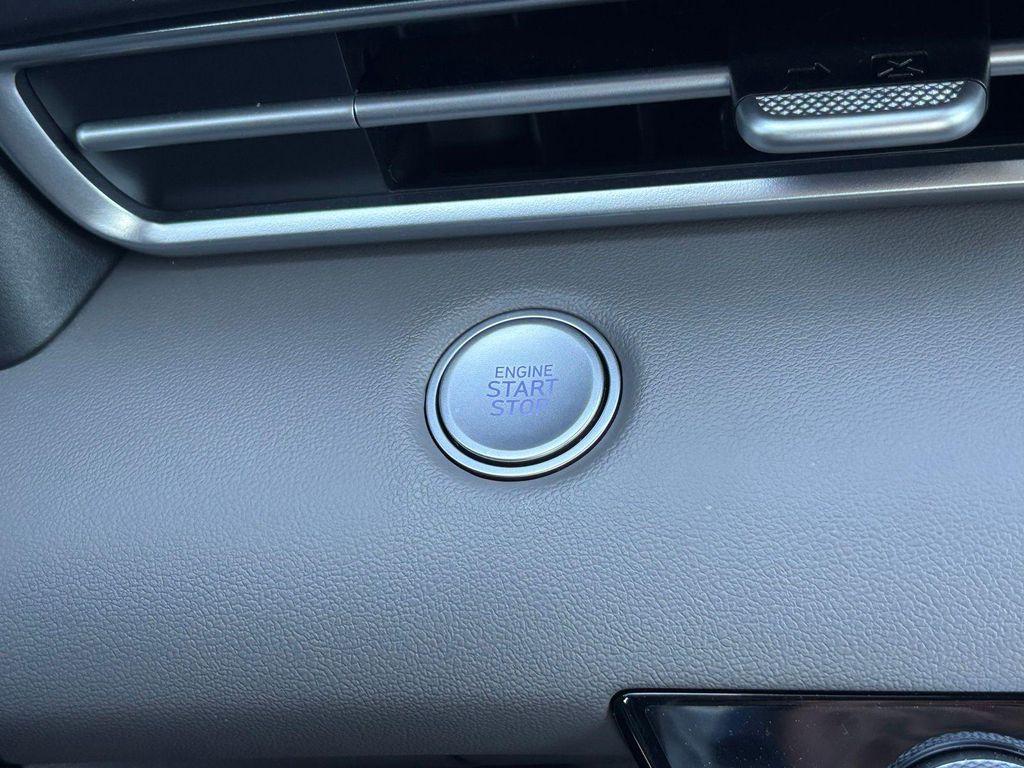 new 2025 Hyundai Elantra car, priced at $22,678