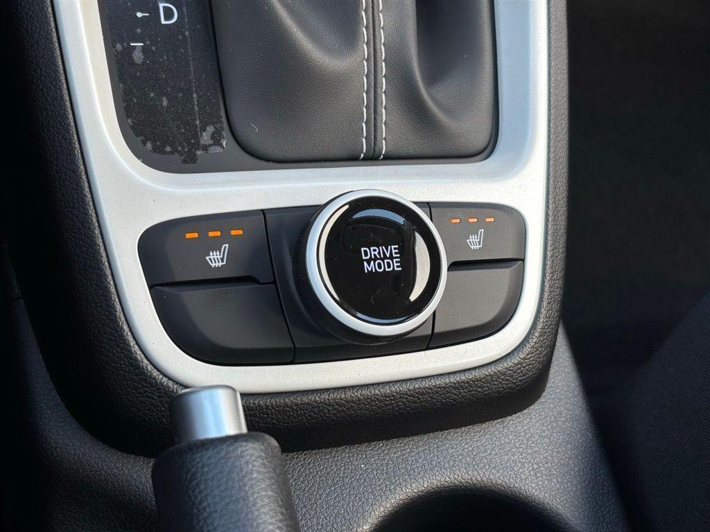 new 2026 Hyundai Venue car, priced at $22,644