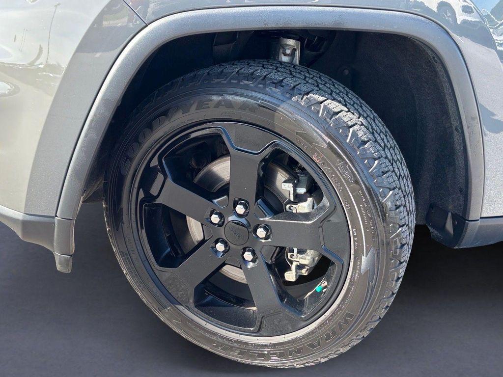 used 2021 Jeep Grand Cherokee car, priced at $25,504