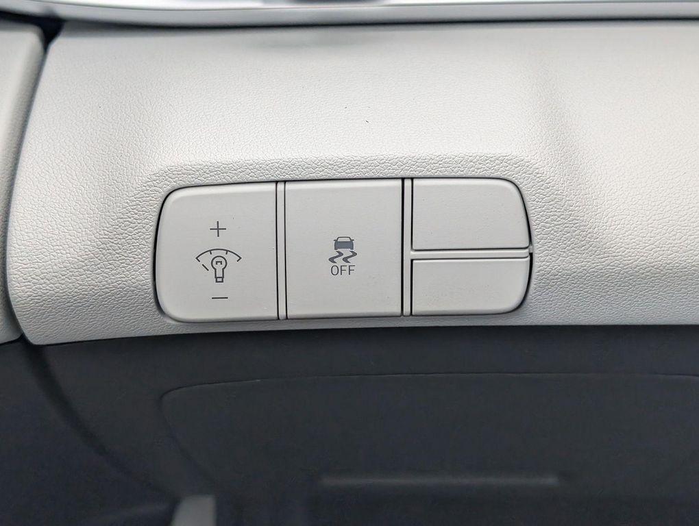 new 2026 Hyundai Elantra car, priced at $28,148