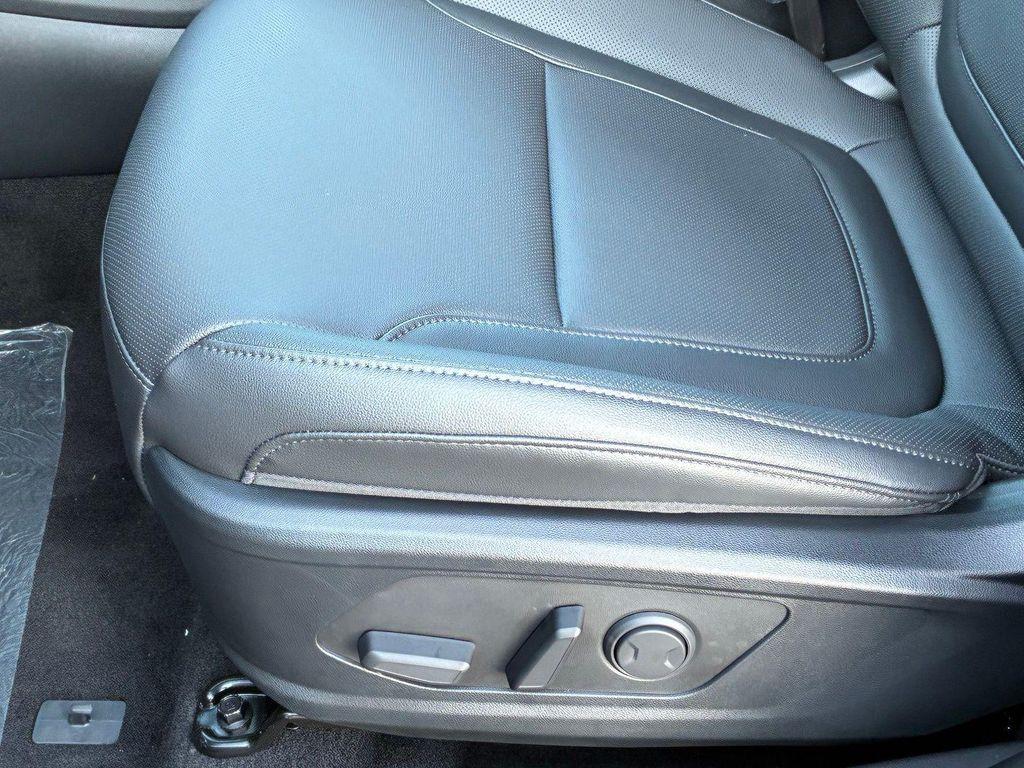 new 2026 Hyundai Tucson car, priced at $33,092