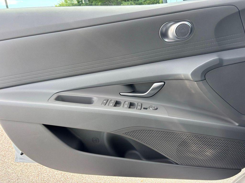 new 2026 Hyundai ELANTRA HEV car, priced at $26,273
