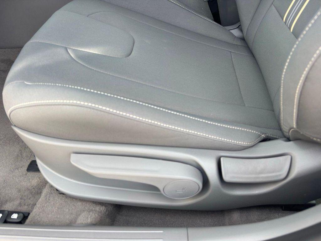 new 2026 Hyundai ELANTRA HEV car, priced at $26,273