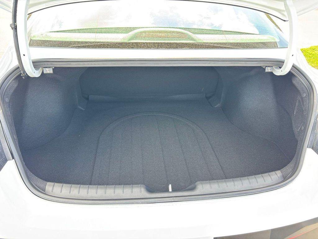 new 2026 Hyundai ELANTRA HEV car, priced at $26,273
