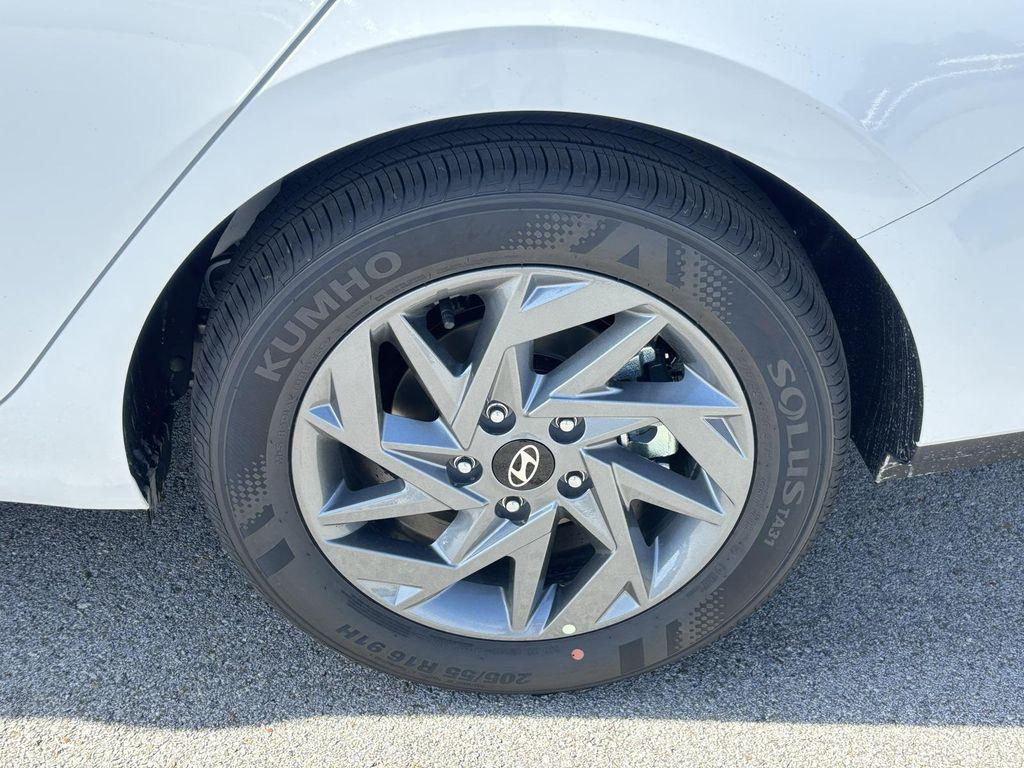 new 2026 Hyundai ELANTRA HEV car, priced at $26,627