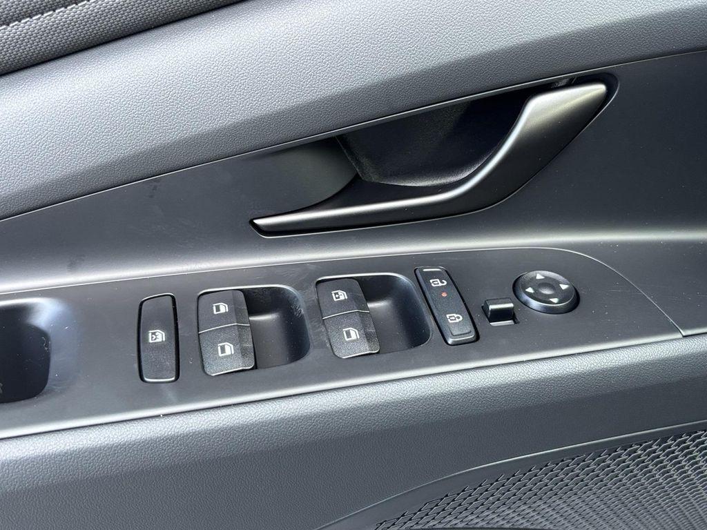 new 2025 Hyundai Elantra car, priced at $21,494