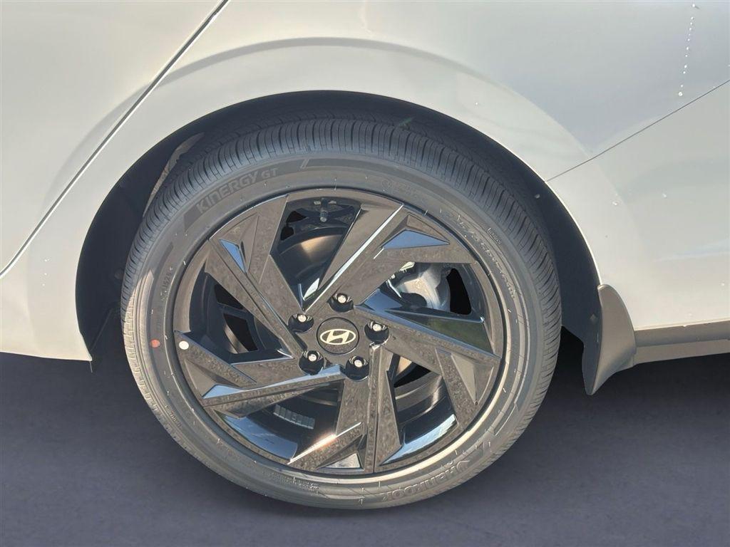 new 2026 Hyundai Elantra car, priced at $25,344