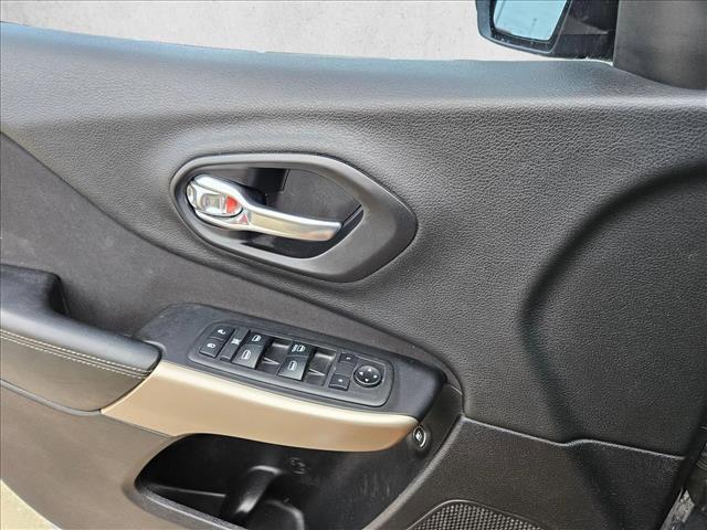 used 2018 Jeep Cherokee car, priced at $11,174