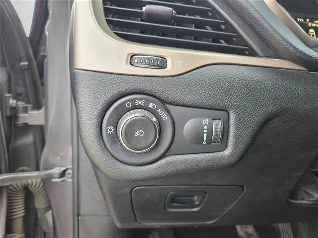 used 2018 Jeep Cherokee car, priced at $11,174