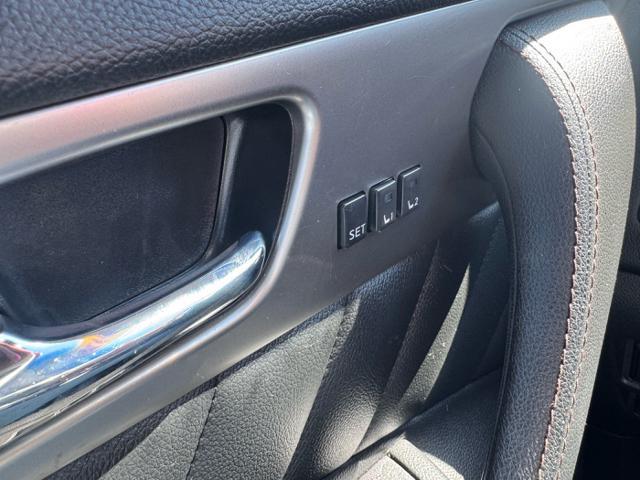 used 2016 INFINITI QX70 car, priced at $15,900