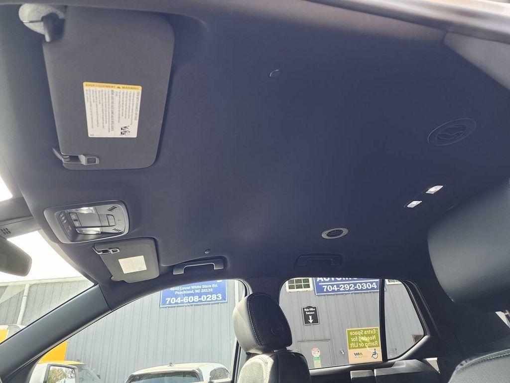 used 2023 Chevrolet Traverse car, priced at $39,800