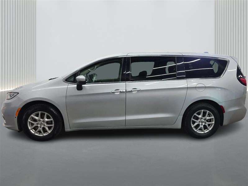 used 2023 Chrysler Pacifica car, priced at $18,900