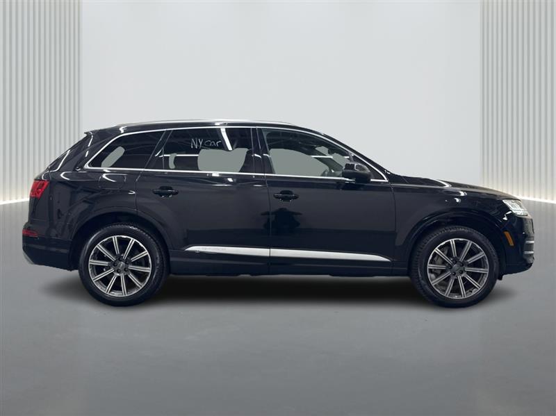 used 2017 Audi Q7 car, priced at $15,600