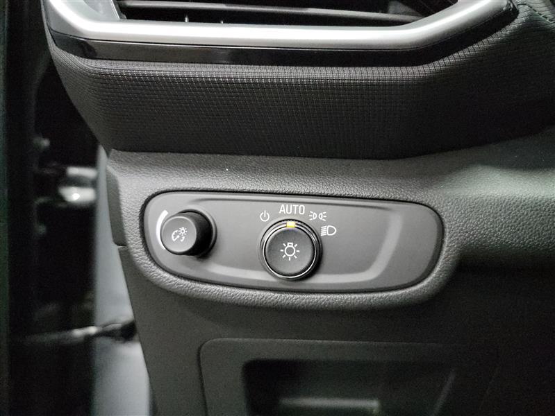 used 2023 Chevrolet TrailBlazer car, priced at $15,400