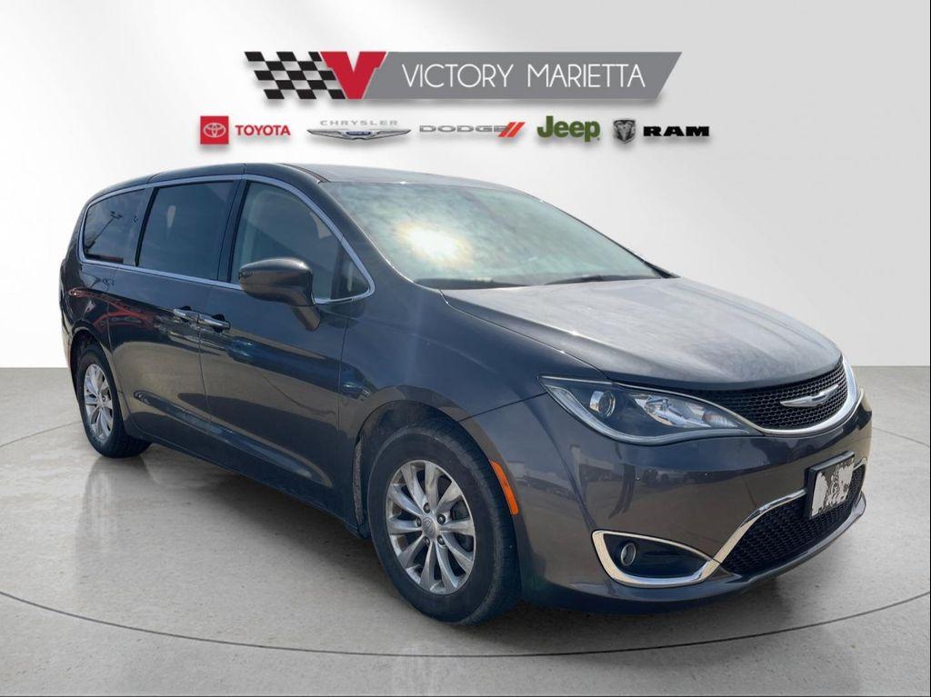used 2018 Chrysler Pacifica car, priced at $14,599